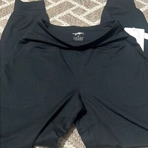 Gottex women’s   Cuffed leg with pockets black joggers size XS